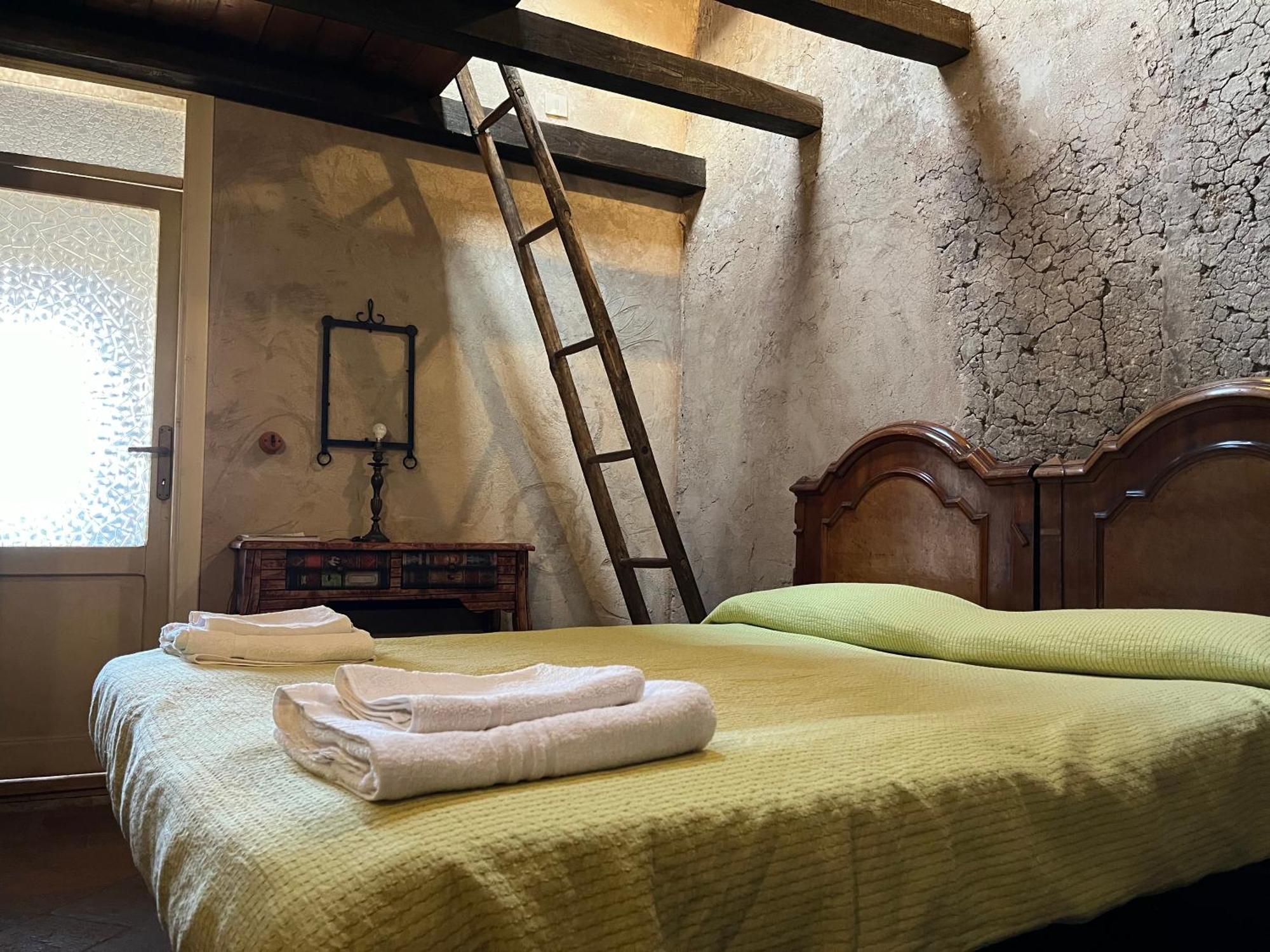 Bed and Breakfast La Preta Nera à Giuliano di Roma Extérieur photo